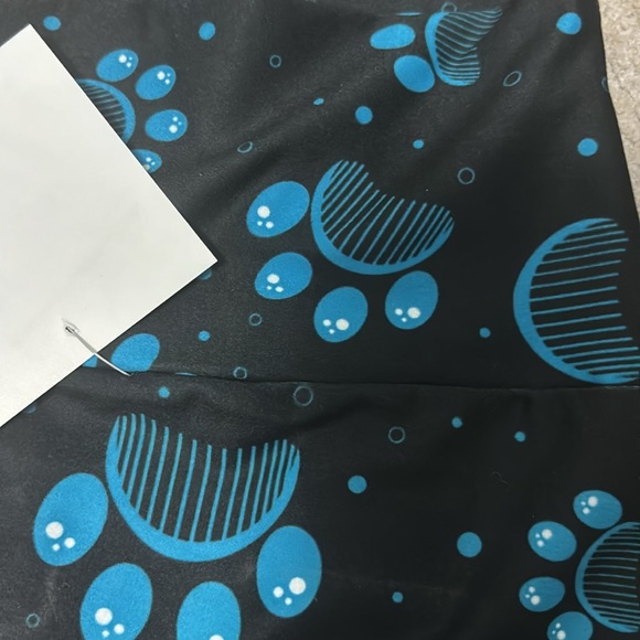 NWT yoga one size (2-12) paws - Picture 3 of 3